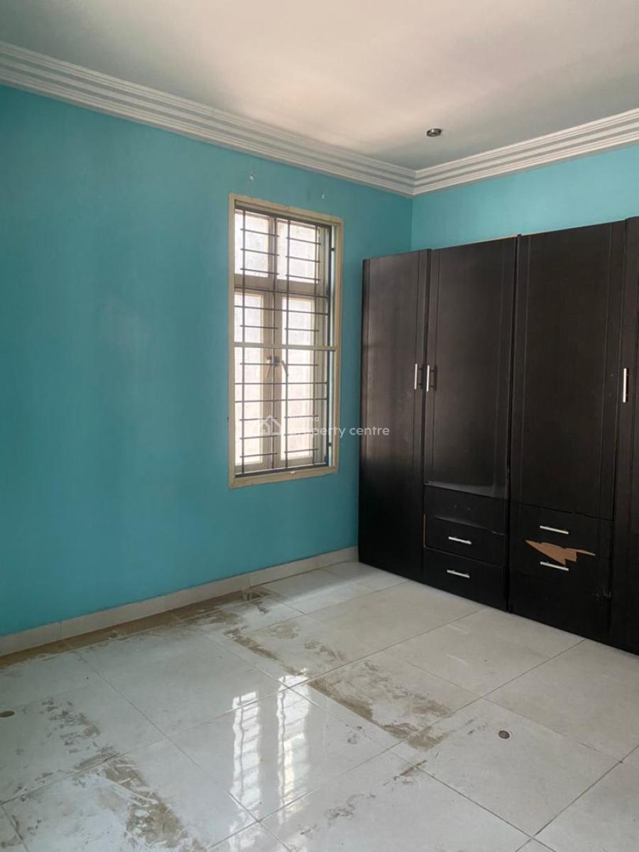 Luxurious 2 Bedrooms Flat Apartment, By Ebaeno Supermarket, Lekki Phase 1, Lekki, Lagos, Flat / Apartment for Rent