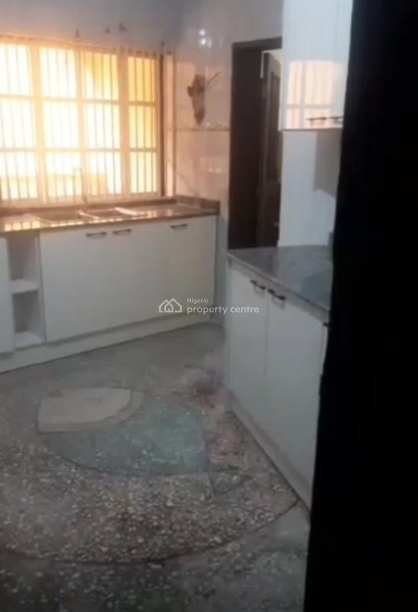 7 Bedrooms Detached Duplex with 2 Rooms Bq Attached, Gbagada Phase 2 Estate, Gbagada, Lagos, Detached Duplex for Rent