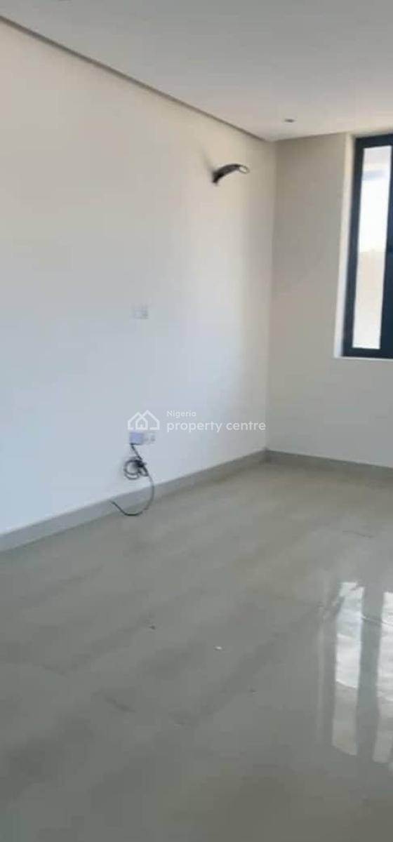 5 Bedroom Duplex with Bq, New Road, Lekki Phase 1, Lekki, Lagos, Semi-detached Duplex for Rent