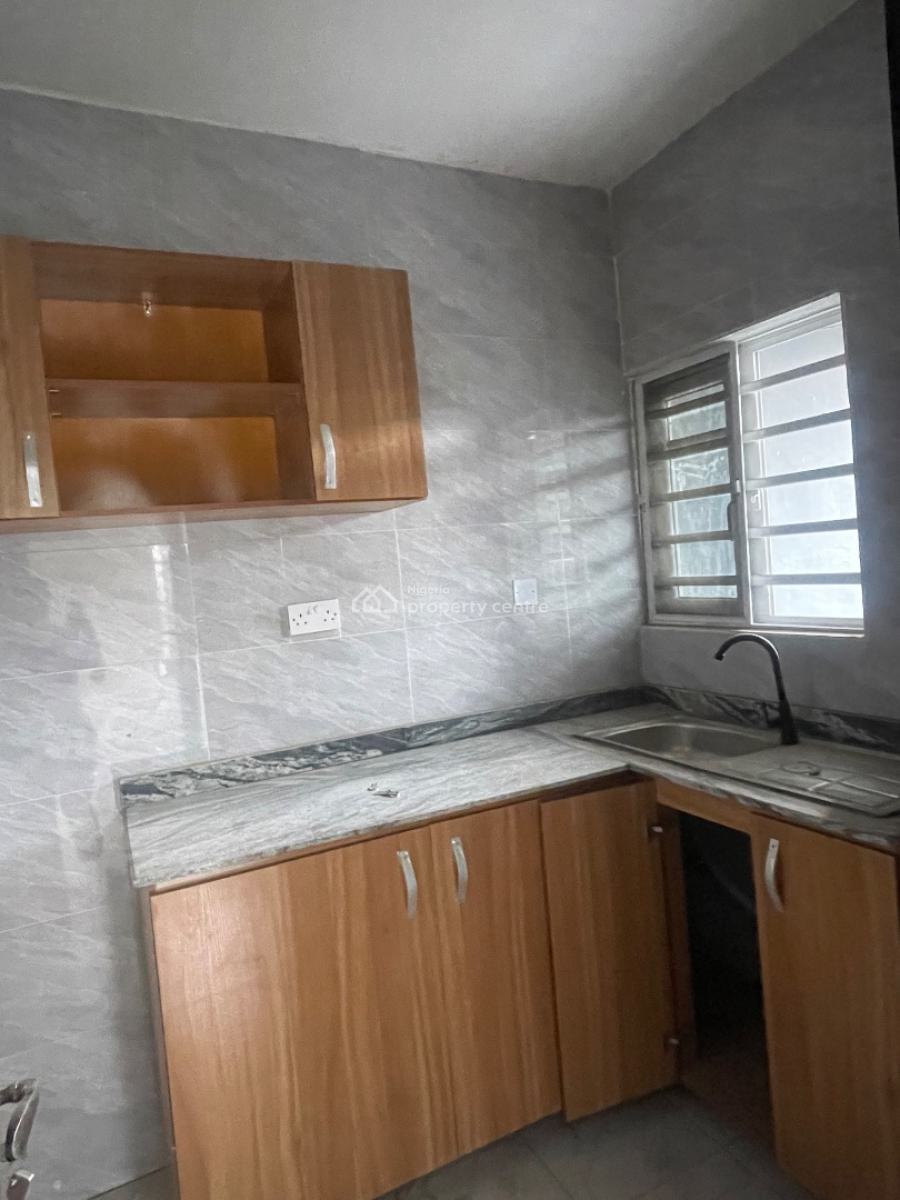 Newly Built 2 Bedroom Flat, Iwaya, Yaba, Lagos, Flat / Apartment for Rent