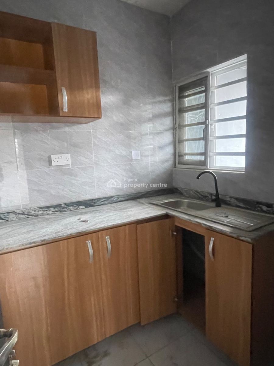 Newly Built 2 Bedroom Flat, Iwaya, Yaba, Lagos, Flat / Apartment for Rent