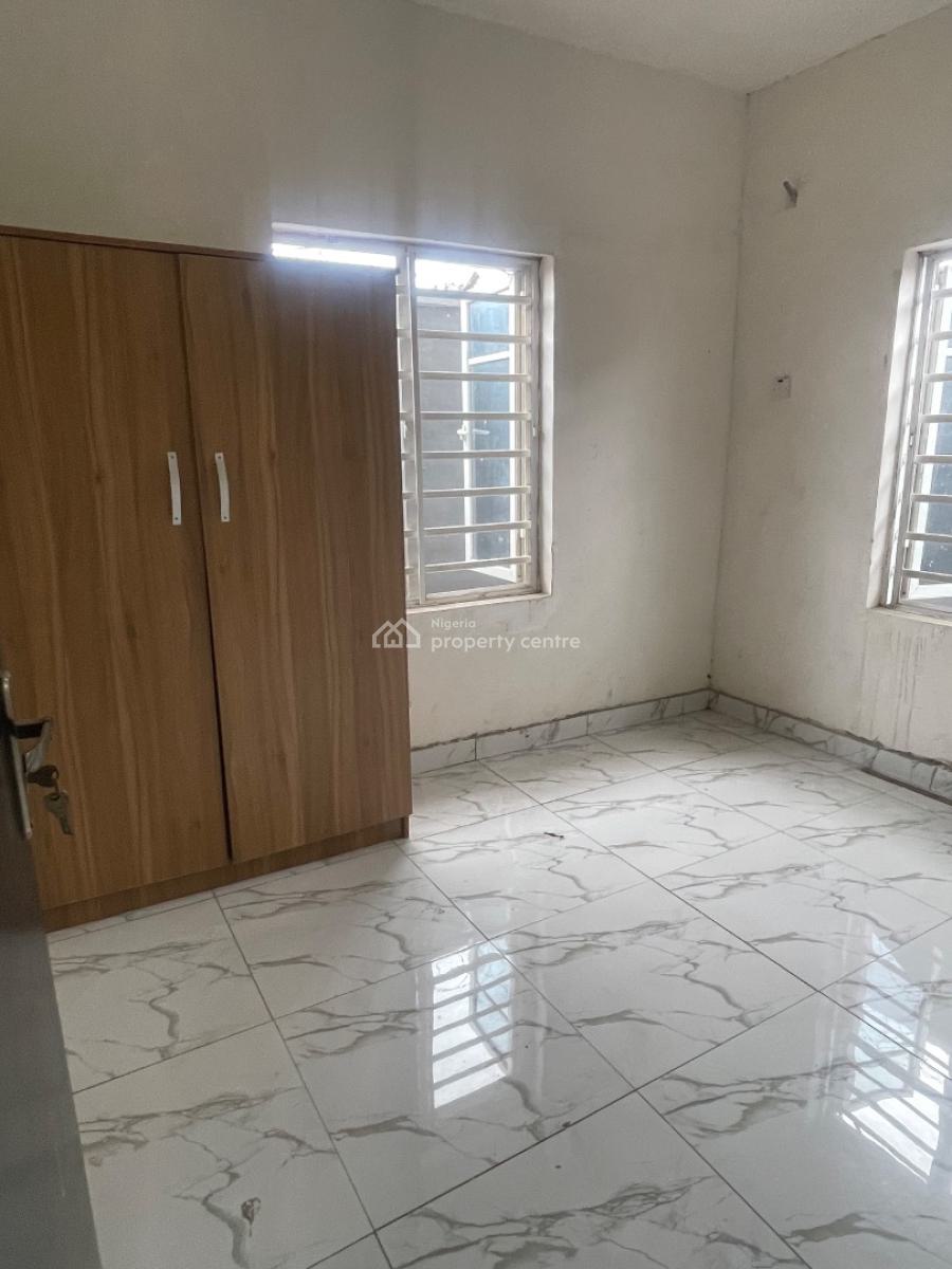 Newly Built 2 Bedroom Flat, Iwaya, Yaba, Lagos, Flat / Apartment for Rent