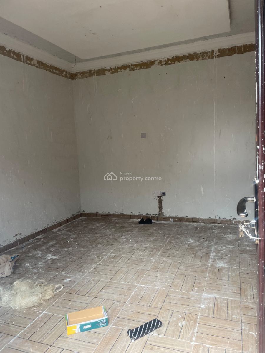 Standard Studio Apartment, Iwaya, Yaba, Lagos, Flat / Apartment for Rent