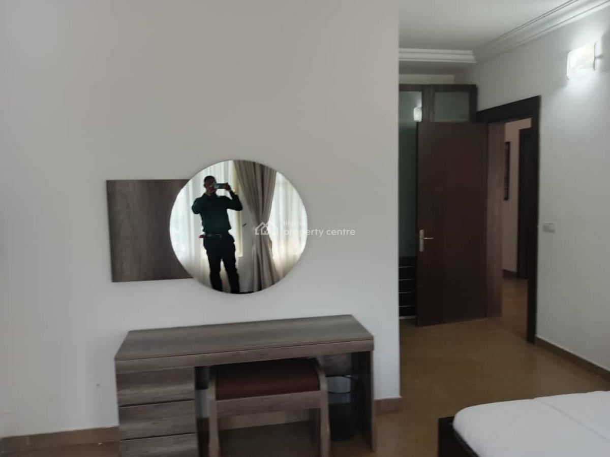 Spacious 3 Bedrooms Townhouse with Bq, Lekki Phase 1, Lekki, Lagos, Terraced Duplex for Rent