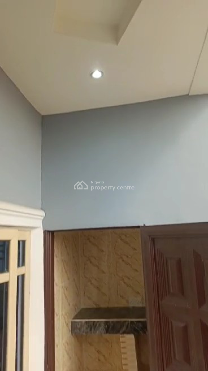 Lovely Brand New Self Contain, Onike, Yaba, Lagos, Flat / Apartment for Rent