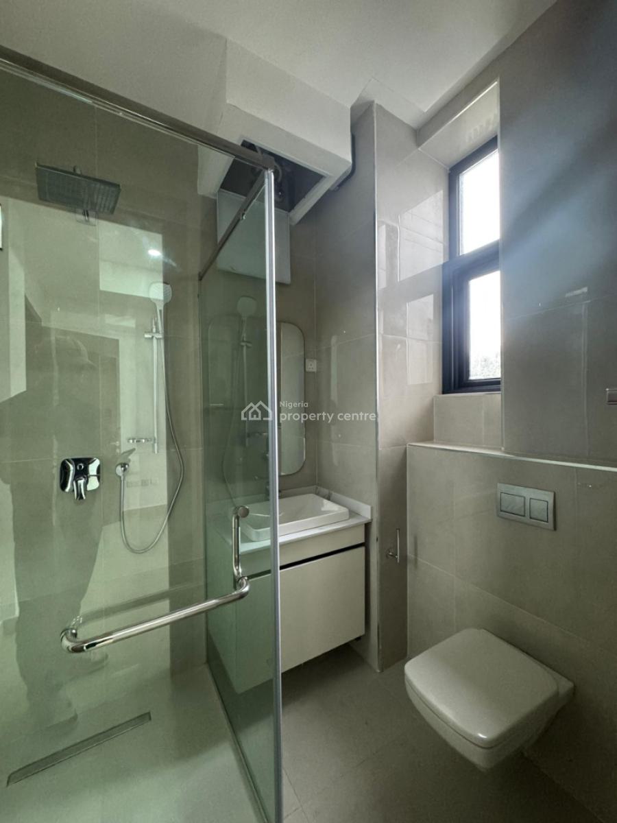 High Rise 3 Bedroom Apartment, Lekki Phase 1, Lekki, Lagos, Block of Flats for Sale