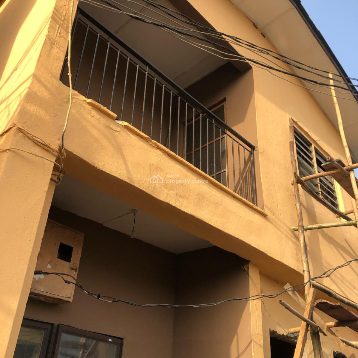 2 Bedroom Flat Upstairs for Commercial Use, Akerele Street, Surulere, Lagos, Flat / Apartment for Rent