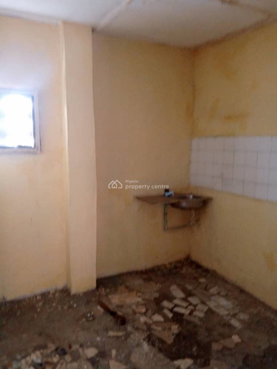 Very New and Standard Mini Flat, Ebute Metta East, Yaba, Lagos, Mini Flat (room and Parlour) for Rent