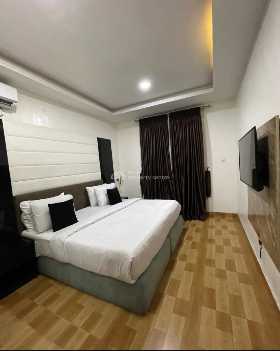 Luxuriously Fitted 2 Bedroom Apartment, Lekki Phase 1, Lekki, Lagos, Flat / Apartment for Rent