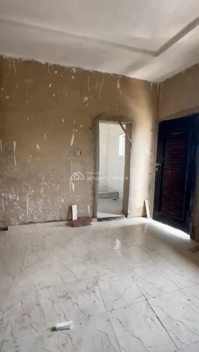 Newly Built and Standard 2 Bedroom Apartment, Upstairs, Off Pedro Road, Shomolu, Lagos, Flat / Apartment for Rent