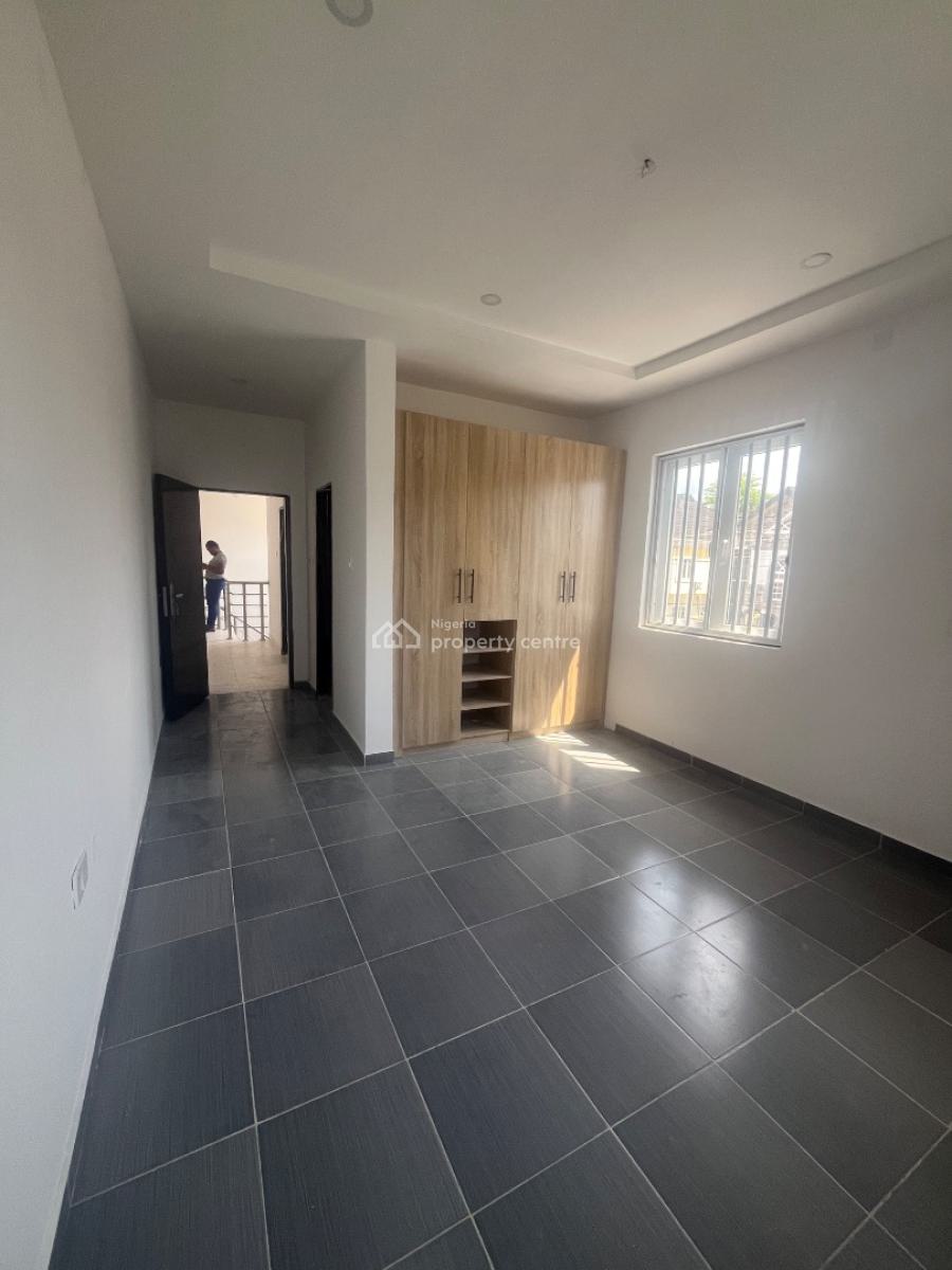 4bedroom Duplex Terrace, Diamond Estate, Sangotedo, Ajah, Lagos, Flat / Apartment for Rent