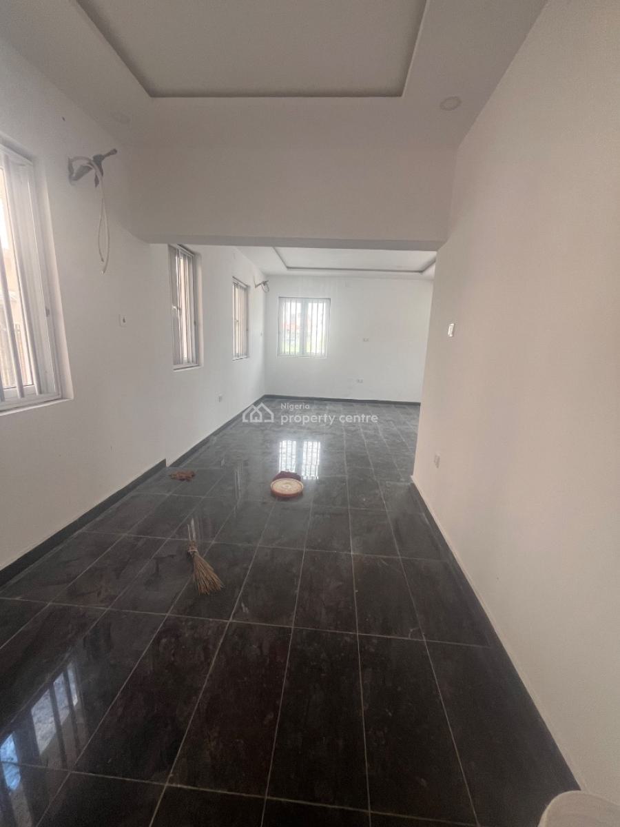 4bedroom Duplex Terrace, Diamond Estate, Sangotedo, Ajah, Lagos, Flat / Apartment for Rent