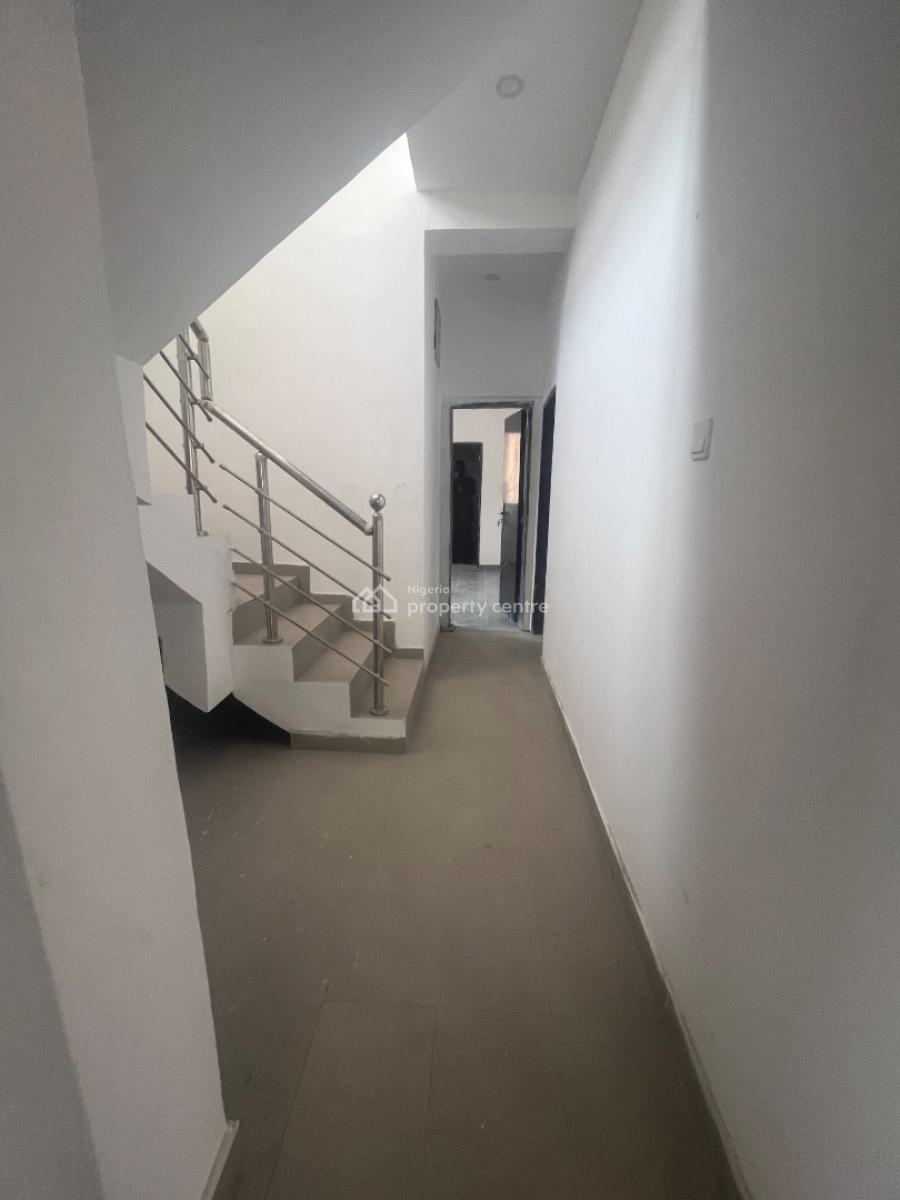4bedroom Duplex Terrace, Diamond Estate, Sangotedo, Ajah, Lagos, Flat / Apartment for Rent