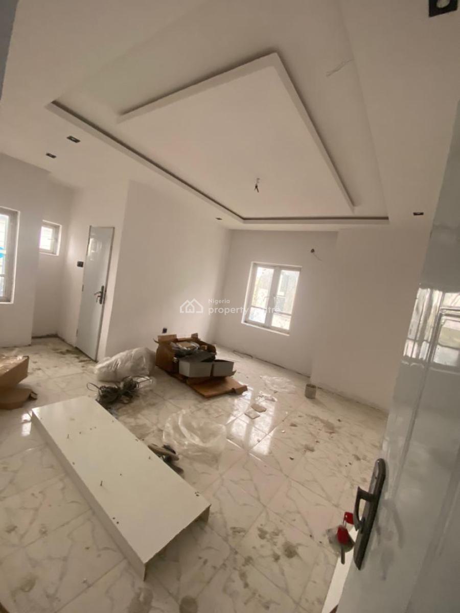 an Executive Two Bedroom Flat, Springforth Estate After Lagos Business School Skymall Sangotedo Ajah, Lekki, Lagos, Flat / Apartment for Rent