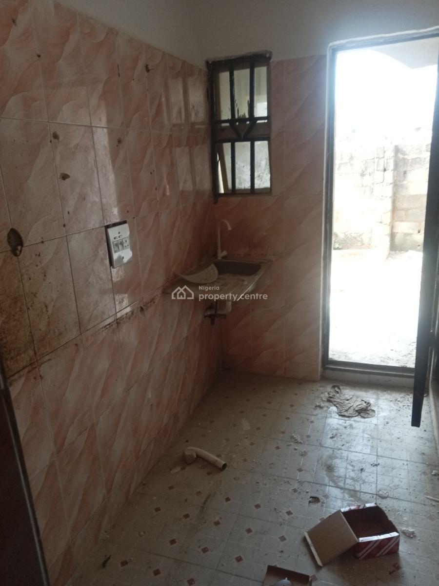 1 Bedroom Apartment, Arad Road, Kubwa, Abuja, Flat / Apartment for Rent