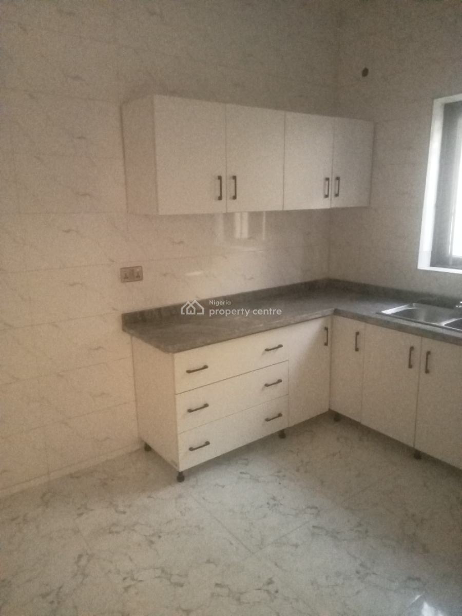 2 Bedroom Apartment, Arad Road, Kubwa, Abuja, Flat / Apartment for Rent