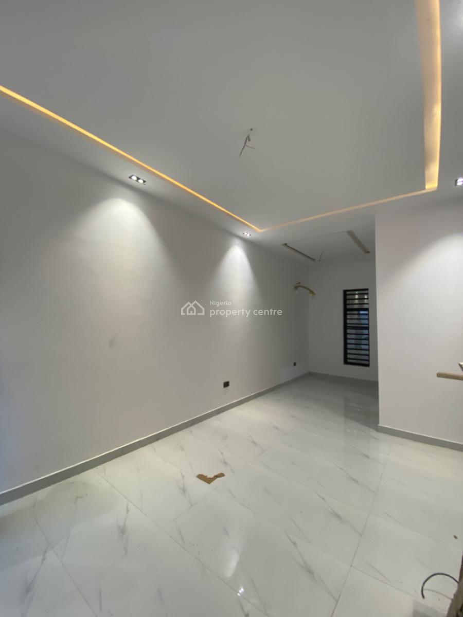 an Executive 2 Bedroom Flat, Oakwood Estate After Lagos Business Schools, Skyma, Ajah, Lekki Phase 2, Lekki, Lagos, Flat / Apartment for Rent