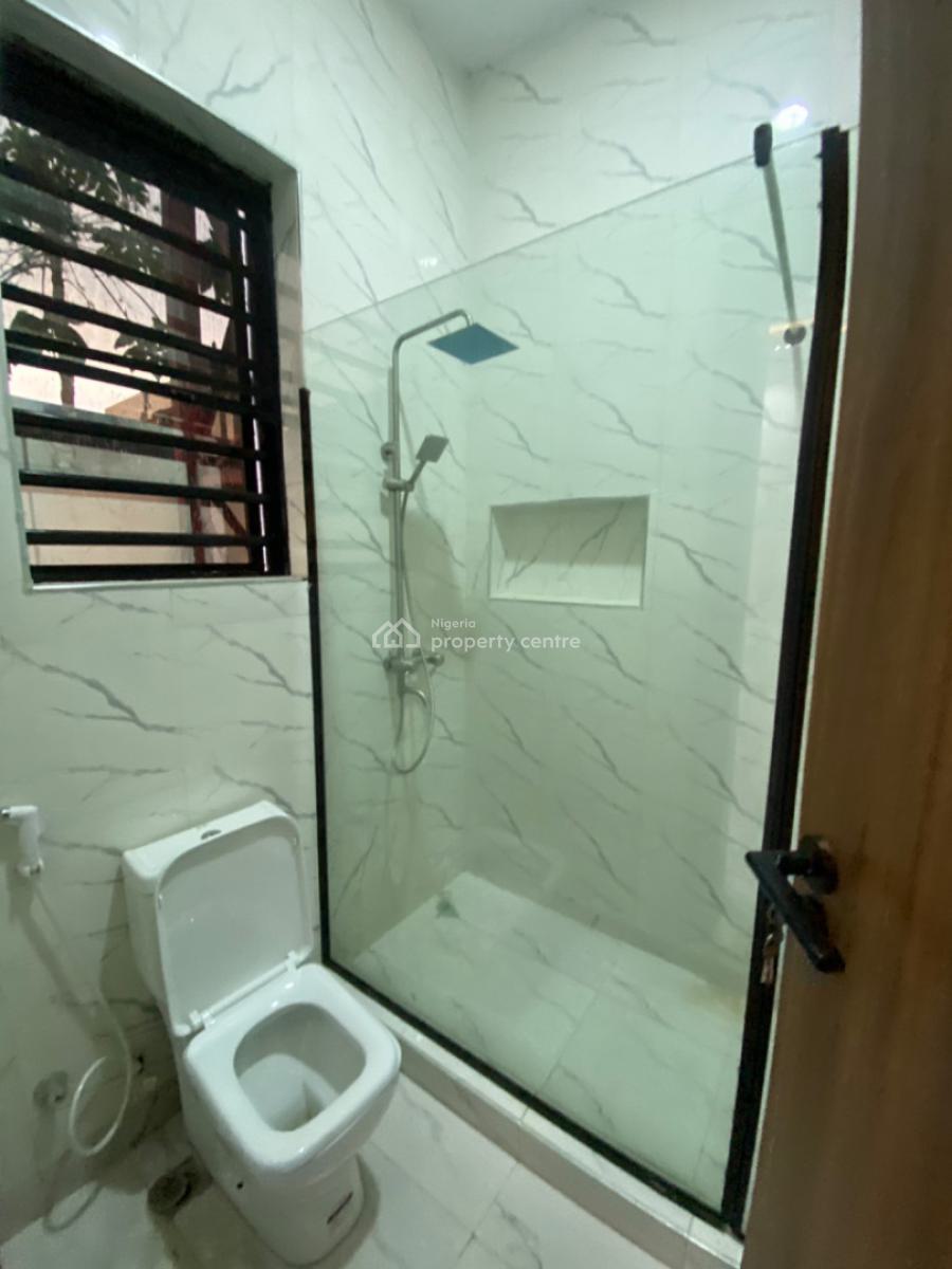 an Executive 2 Bedroom Flat, Oakwood Estate After Lagos Business Schools, Skyma, Ajah, Lekki Phase 2, Lekki, Lagos, Flat / Apartment for Rent