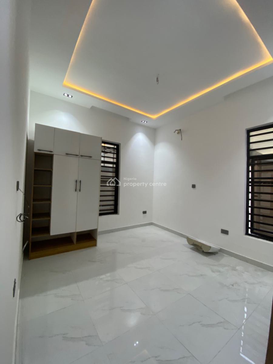 an Executive 2 Bedroom Flat, Oakwood Estate After Lagos Business Schools, Skyma, Ajah, Lekki Phase 2, Lekki, Lagos, Flat / Apartment for Rent