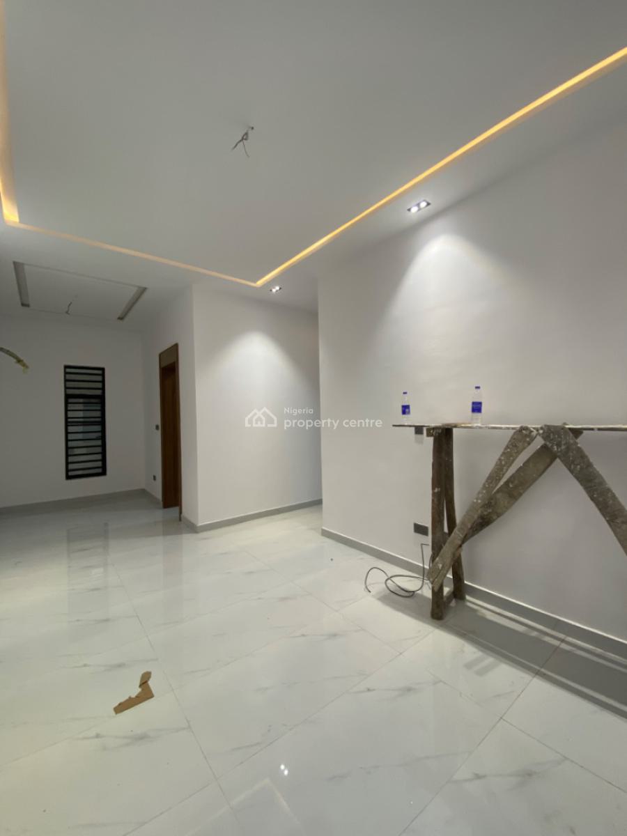 an Executive 2 Bedroom Flat, Oakwood Estate After Lagos Business Schools, Skyma, Ajah, Lekki Phase 2, Lekki, Lagos, Flat / Apartment for Rent