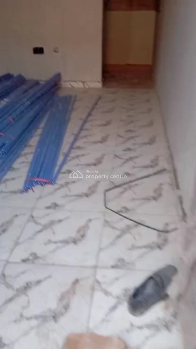 Decent and Newly Built Self Contain, Oworonshoki, Shomolu, Lagos, Self Contain (single Rooms) for Rent