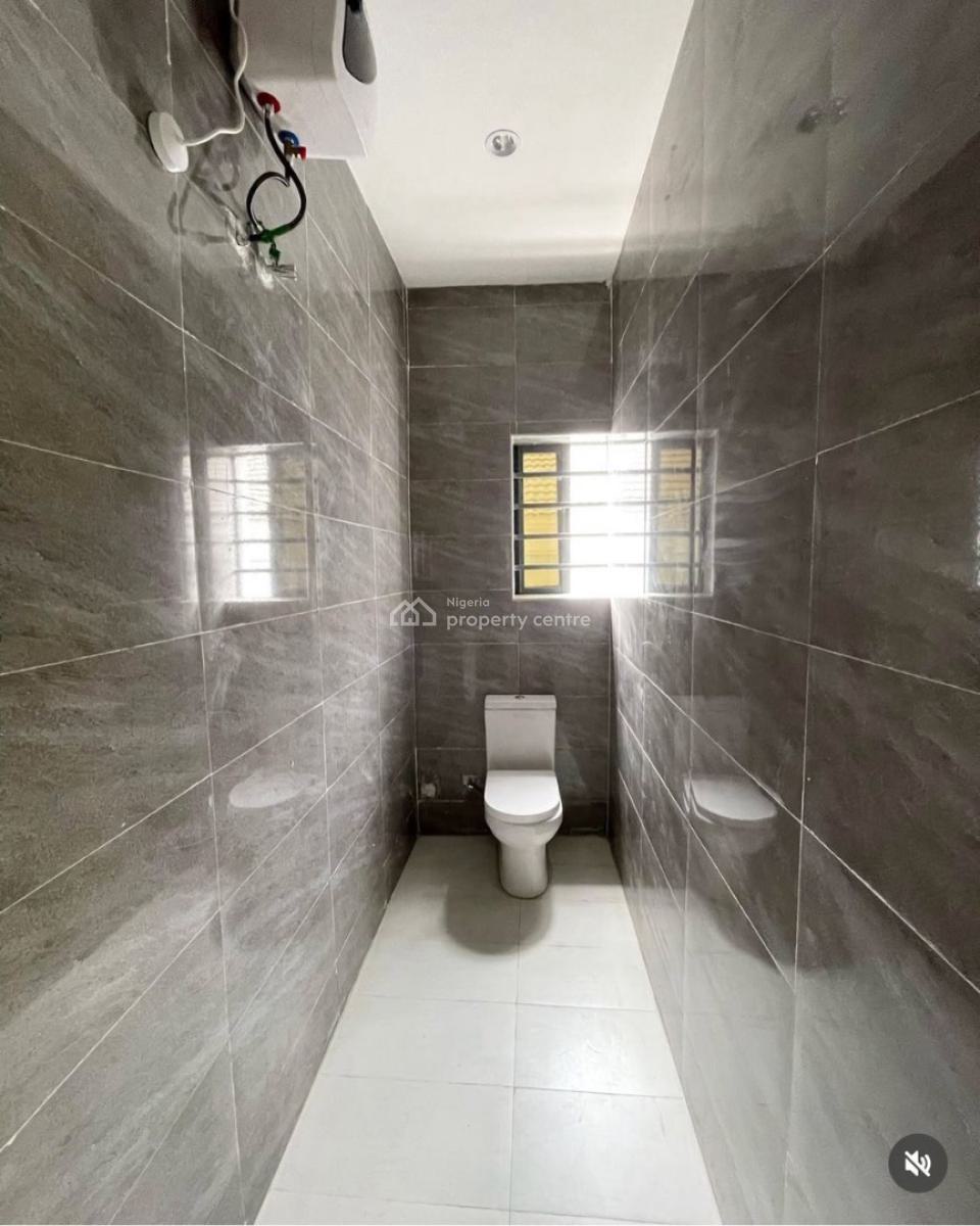 2 Bedroom Serviced Apartment, Lekki Phase 1, Lekki, Lagos, Flat / Apartment for Sale