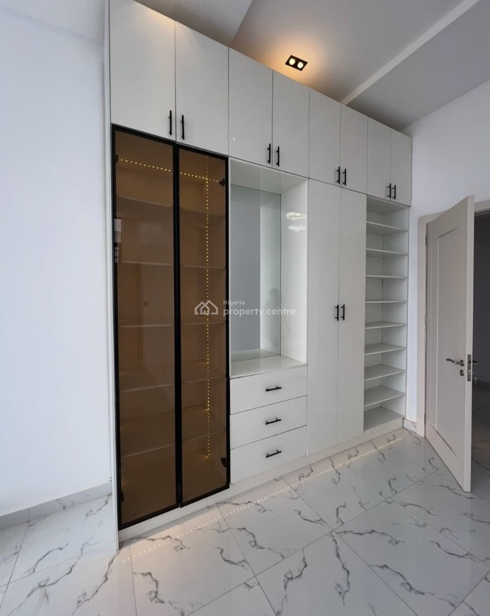 Spacious 5 Bedroom Fully Detached Duplex with Bq, Ajah, Lagos, Detached Duplex for Rent