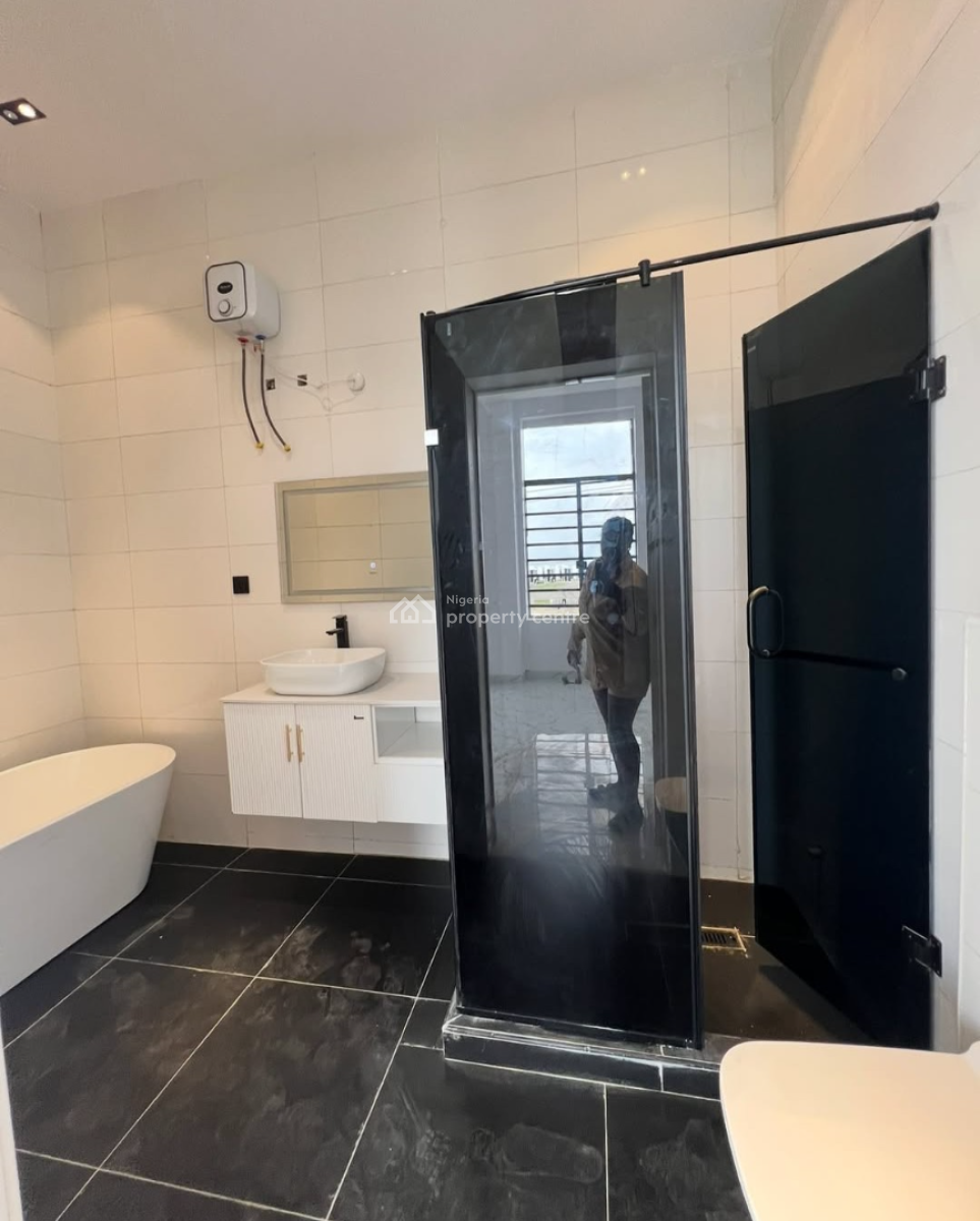 Spacious 5 Bedroom Fully Detached Duplex with Bq, Ajah, Lagos, Detached Duplex for Rent