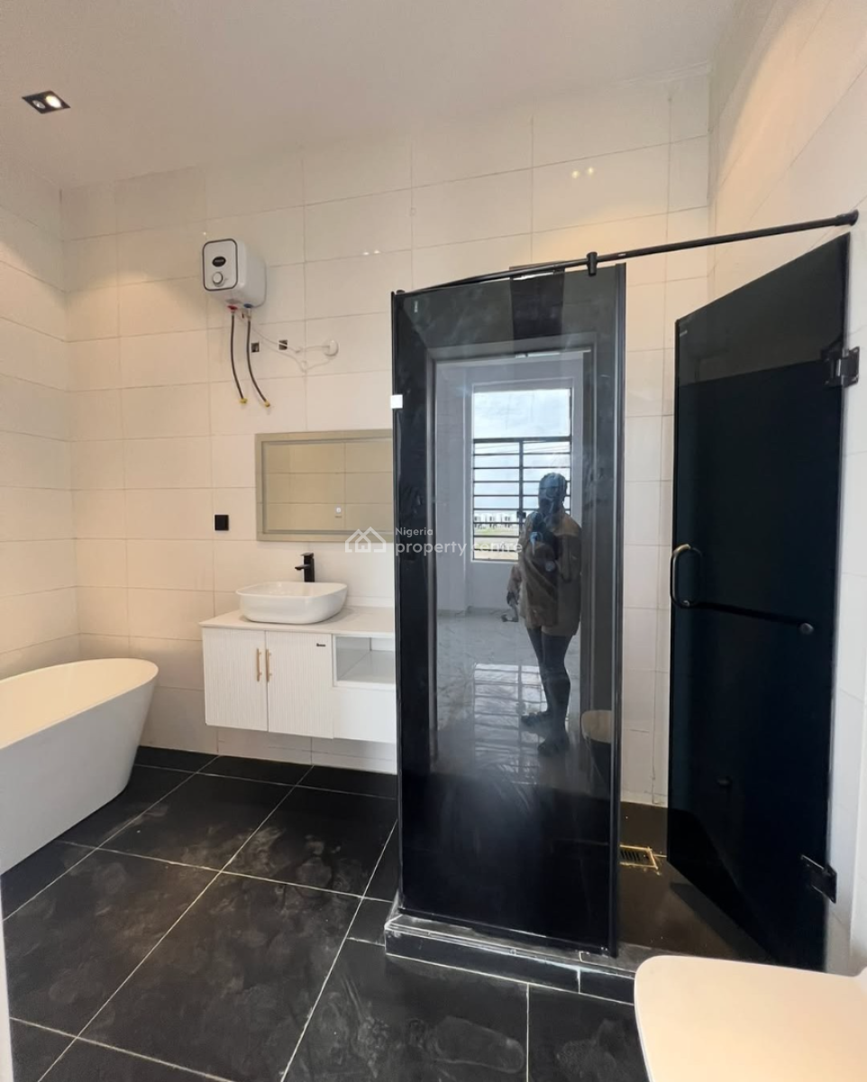 Spacious 5 Bedroom Fully Detached Duplex with Bq, Ajah, Lagos, Detached Duplex for Rent