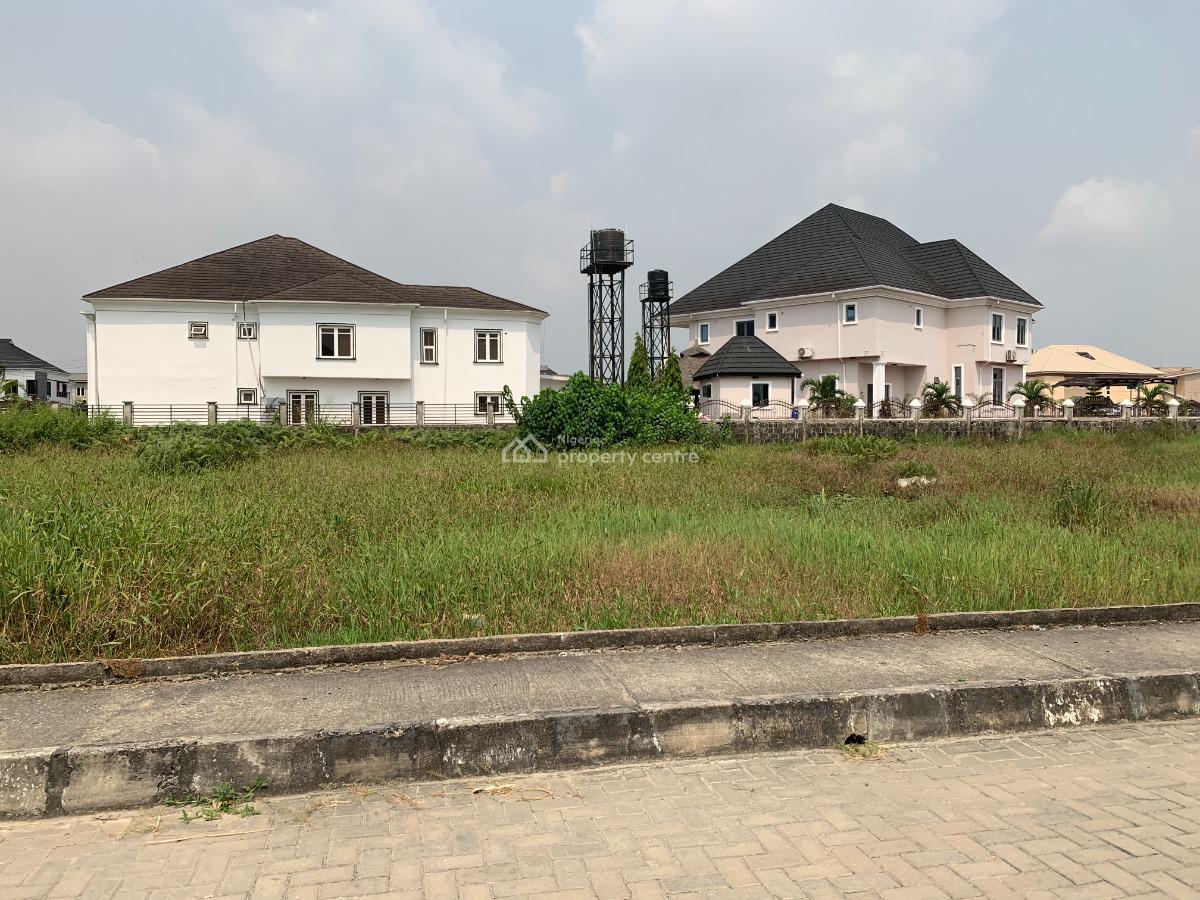 898sqm Land (title: Governors Consent ), Pearl Gardens Estate Off Monastery Road, Sangoteddo, Lekki, Lagos, Residential Land for Sale