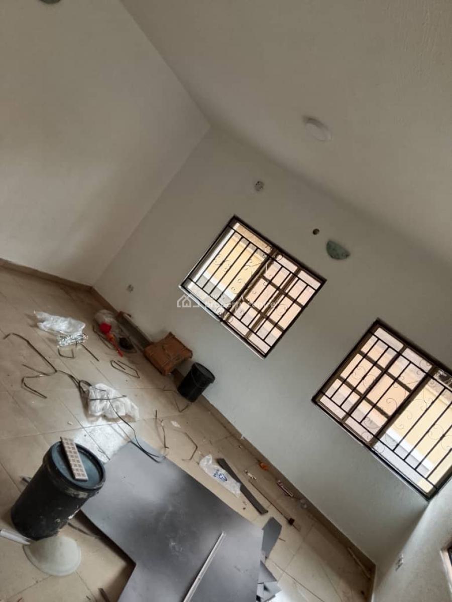 3 Bedroom Flat, Gra Phase 1, Magodo, Lagos, Flat / Apartment for Rent