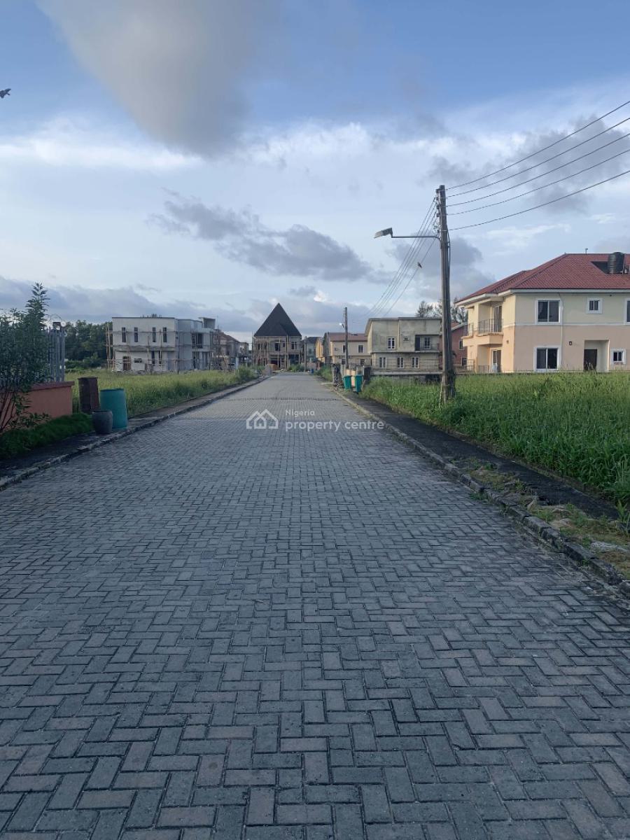 2214sqm Land ( Will Contain 6units of Duplexes )-- Governors Consent, Pearl Gardens Estate Off Monastery Road, Sangoteddo, Lekki, Lagos, Residential Land for Sale