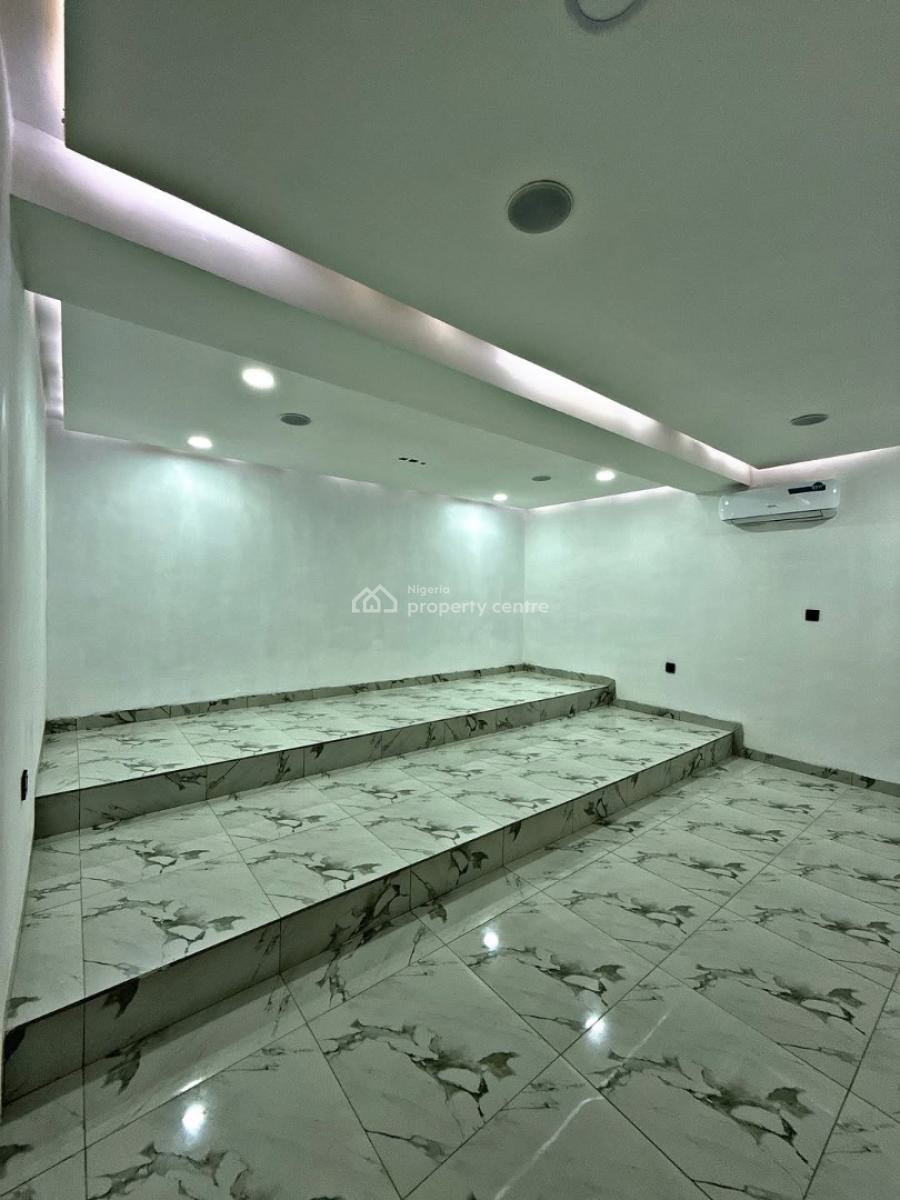 Discover This Luxurious Development of 3 Units of 6-bedroom Townhouses, Guzape District, Abuja, Detached Duplex for Sale