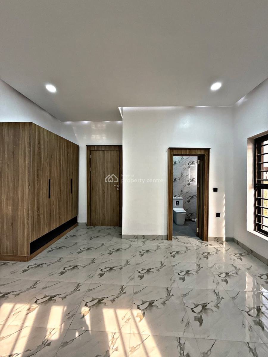 Discover This Luxurious Development of 3 Units of 6-bedroom Townhouses, Guzape District, Abuja, Detached Duplex for Sale