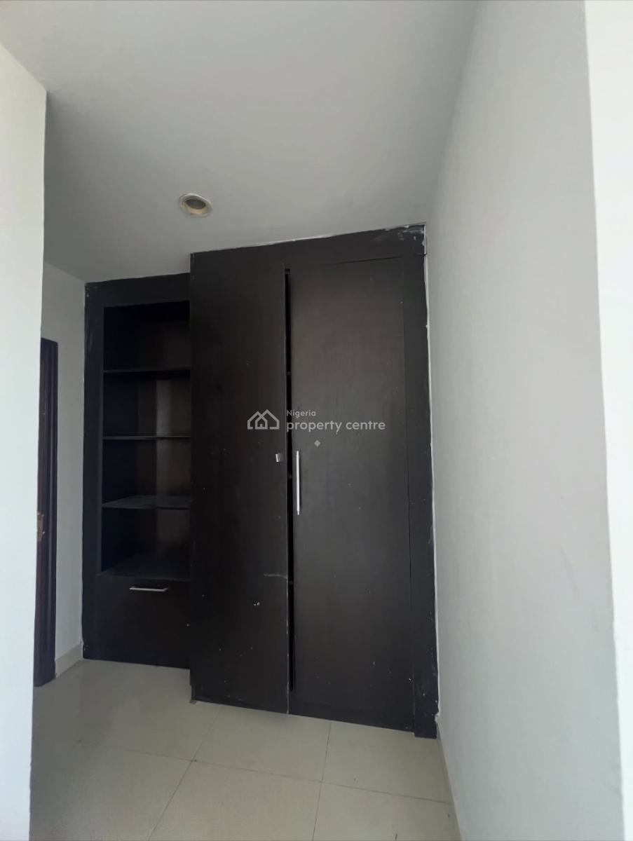 Lovely 3 Bedroom Apartment with Swimming Pool, Lekki Phase 1, Lekki, Lagos, House for Rent