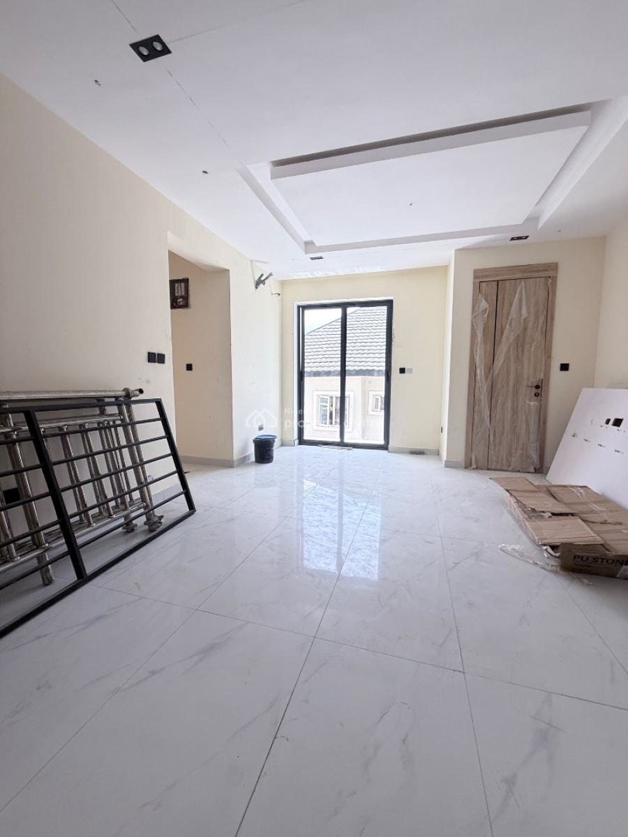 Luxurious 2 Bedroom Apartments with Elevator & Pool, Ikate Elegushi, Lekki, Lagos, Flat / Apartment for Sale