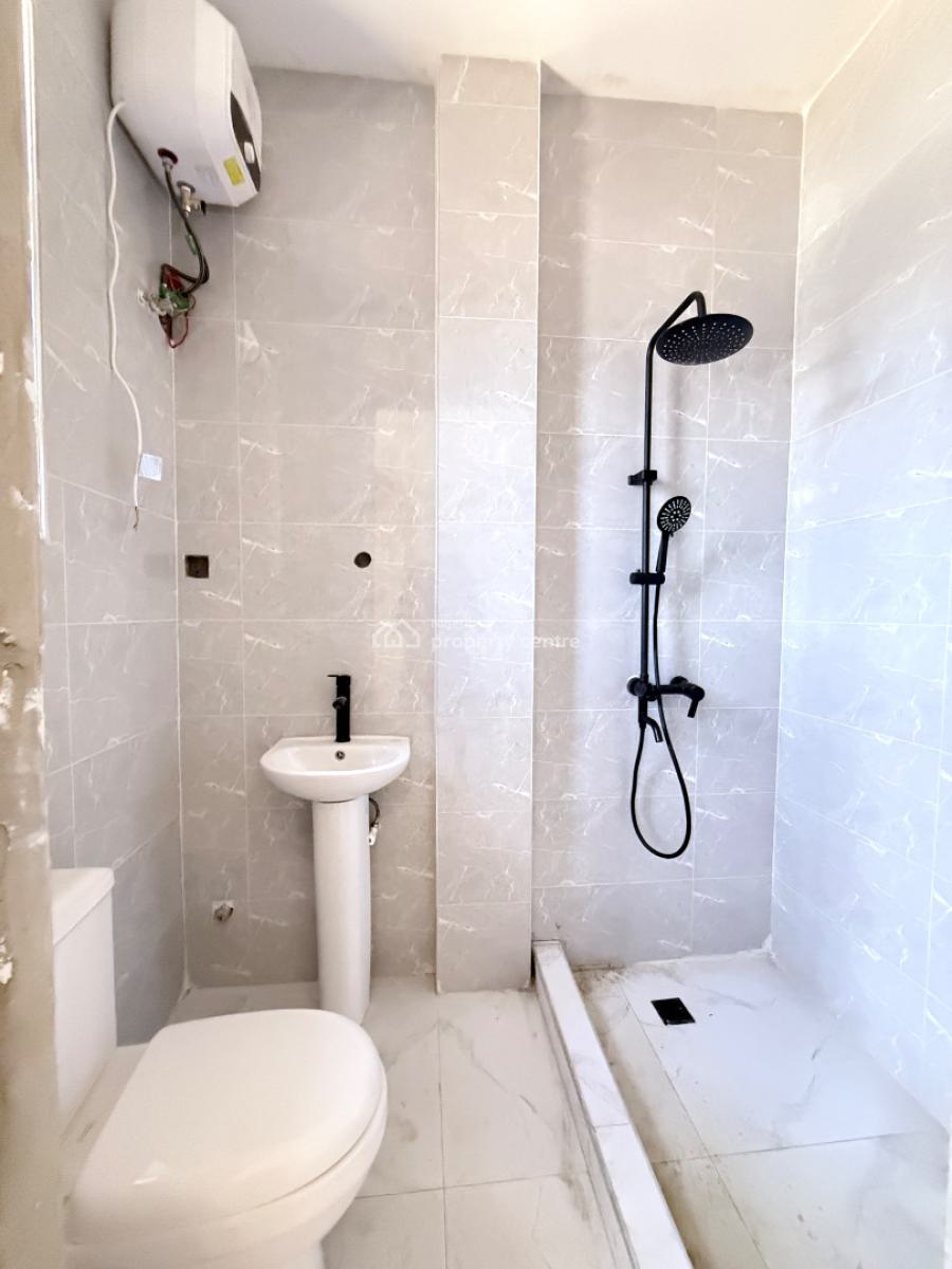 Luxurious 2 Bedroom Apartments with Elevator & Pool, Ikate Elegushi, Lekki, Lagos, Flat / Apartment for Sale