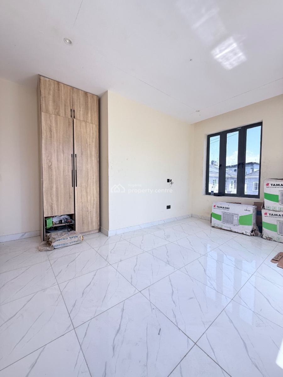 Luxurious 2 Bedroom Apartments with Elevator & Pool, Ikate Elegushi, Lekki, Lagos, Flat / Apartment for Sale