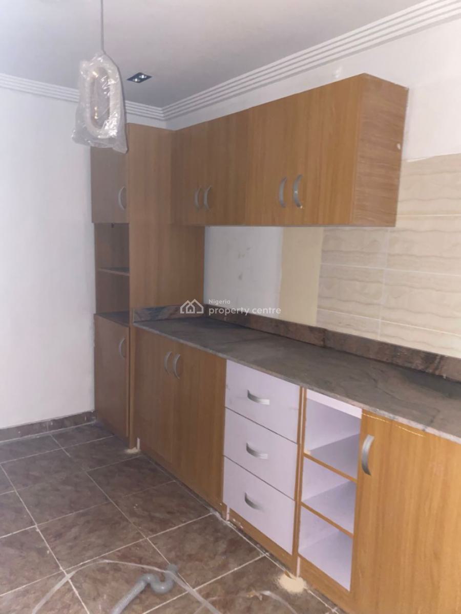 a Super Newly Built 3 Bedroom Apartment, Off Herbert Macaulay Way, Alagomeji, Yaba, Lagos, Flat / Apartment for Rent