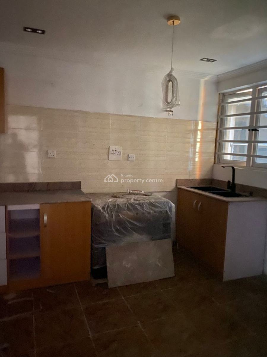 a Super Newly Built 3 Bedroom Apartment, Off Herbert Macaulay Way, Alagomeji, Yaba, Lagos, Flat / Apartment for Rent