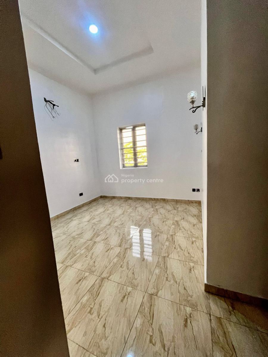 Exquisite and Spacious 5 Bedroom Fully Detached Duplex with Bq, Chevron Drive., Lekki, Lagos, Detached Duplex for Rent