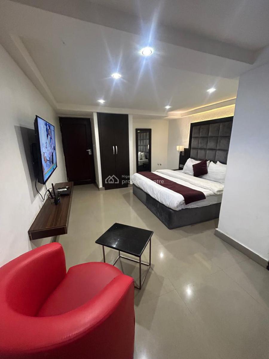 Promo:fully Serviced & Furnished Studio Apartment, (off Sinari Darinjo), Victoria Island (vi), Lagos, Flat / Apartment for Rent