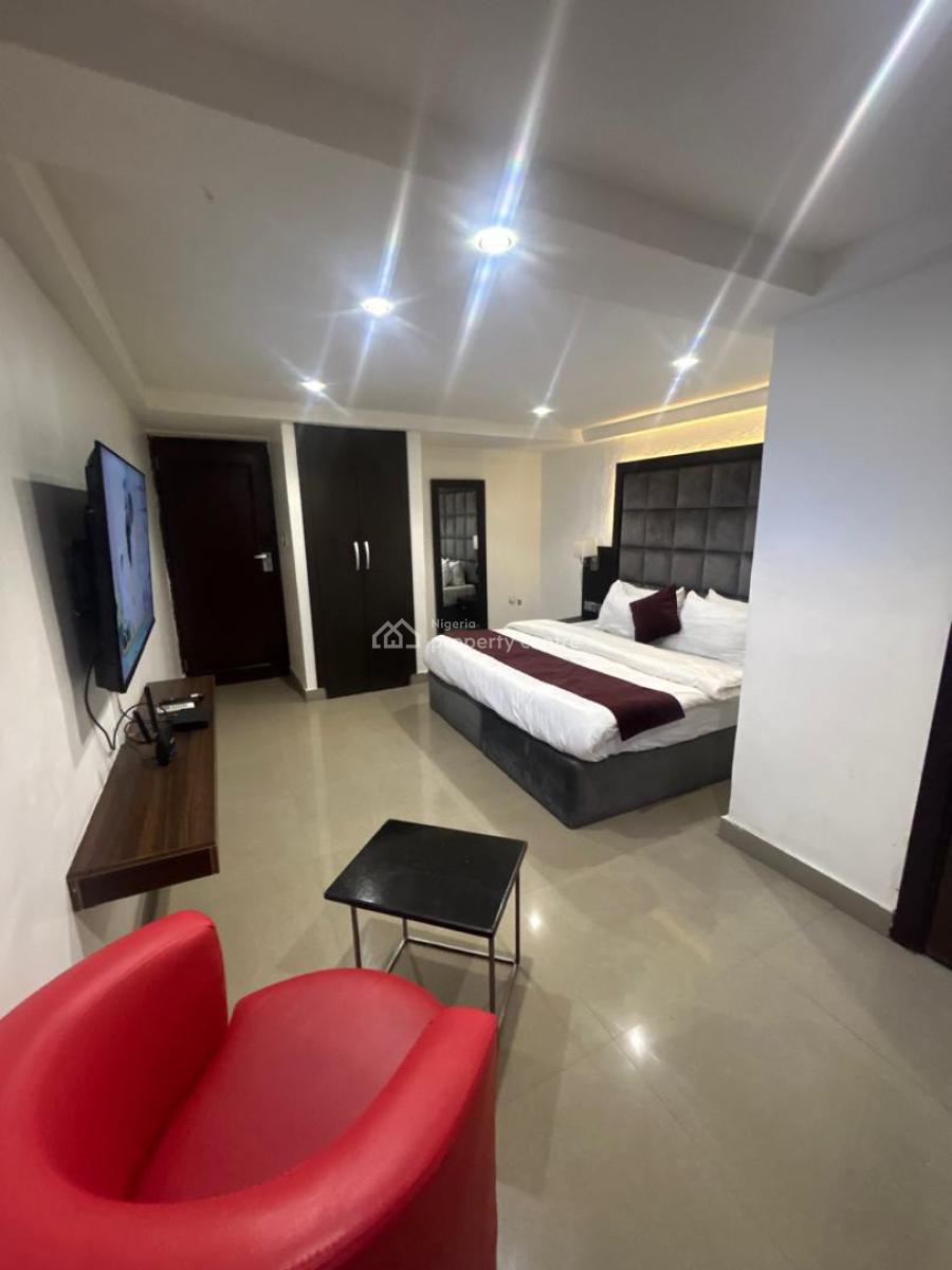 Promo:fully Serviced & Furnished Studio Apartment, (off Sinari Darinjo), Victoria Island (vi), Lagos, Flat / Apartment for Rent