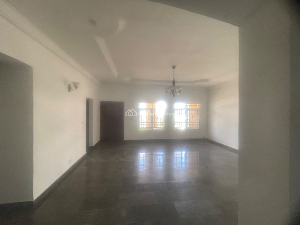 Clean and Spacious 3 Bedrooms Flap with Bq, Abuja, Wuye, Abuja, Block of Flats for Sale
