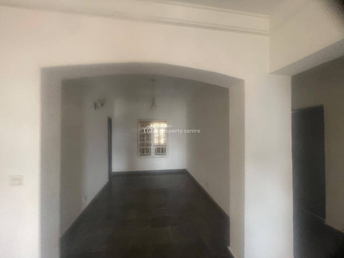 Clean and Spacious 3 Bedrooms Flap with Bq, Abuja, Wuye, Abuja, Block of Flats for Sale