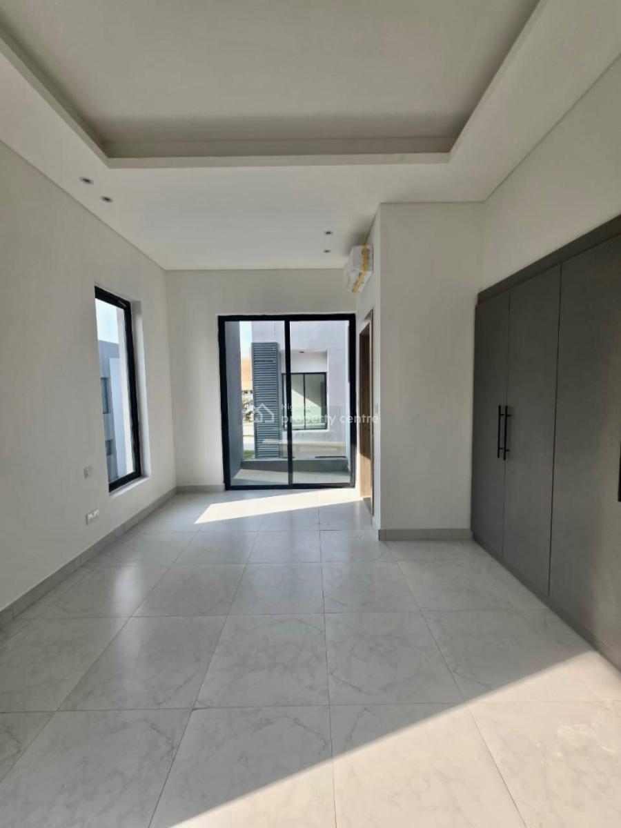 Bra   Brand New Exquisite Detached Duplex in a Beach Front Estate, Maiyegun Beach Estate, Jankande, Lekki, Lagos, Semi-detached Duplex for Sale