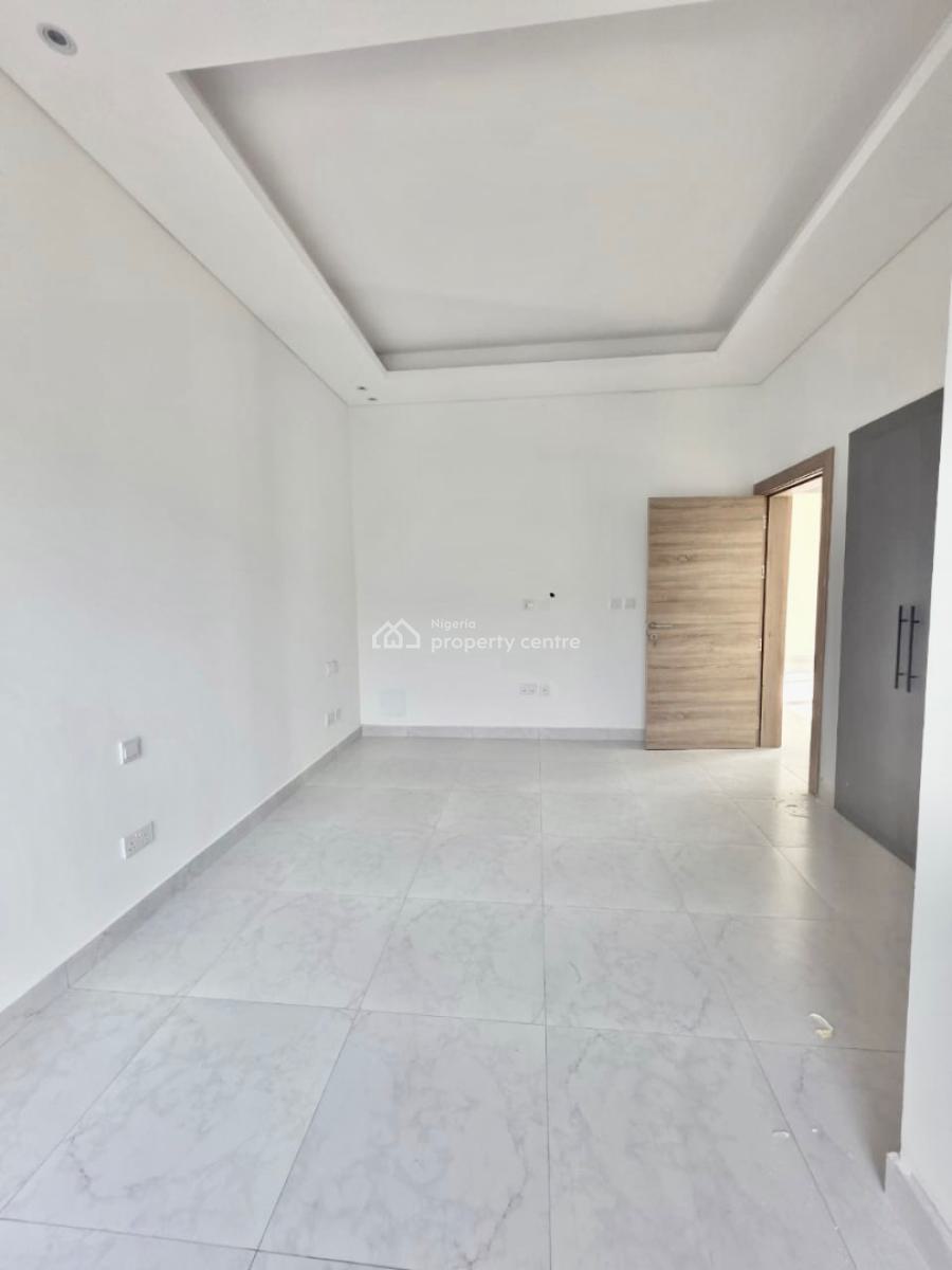 Bra   Brand New Exquisite Detached Duplex in a Beach Front Estate, Maiyegun Beach Estate, Jankande, Lekki, Lagos, Semi-detached Duplex for Sale