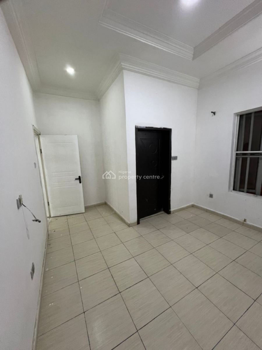 a Luxurious Self Contained Apartment with Standard Shared Kitchen, Chevron Drive, Lekki, Lagos, Self Contain (single Rooms) for Rent