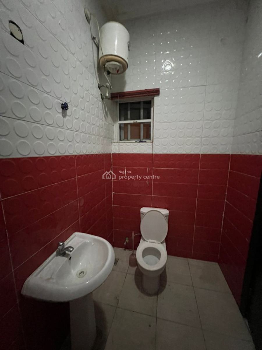 a Luxurious Self Contained Apartment with Standard Shared Kitchen, Chevron Drive, Lekki, Lagos, Self Contain (single Rooms) for Rent