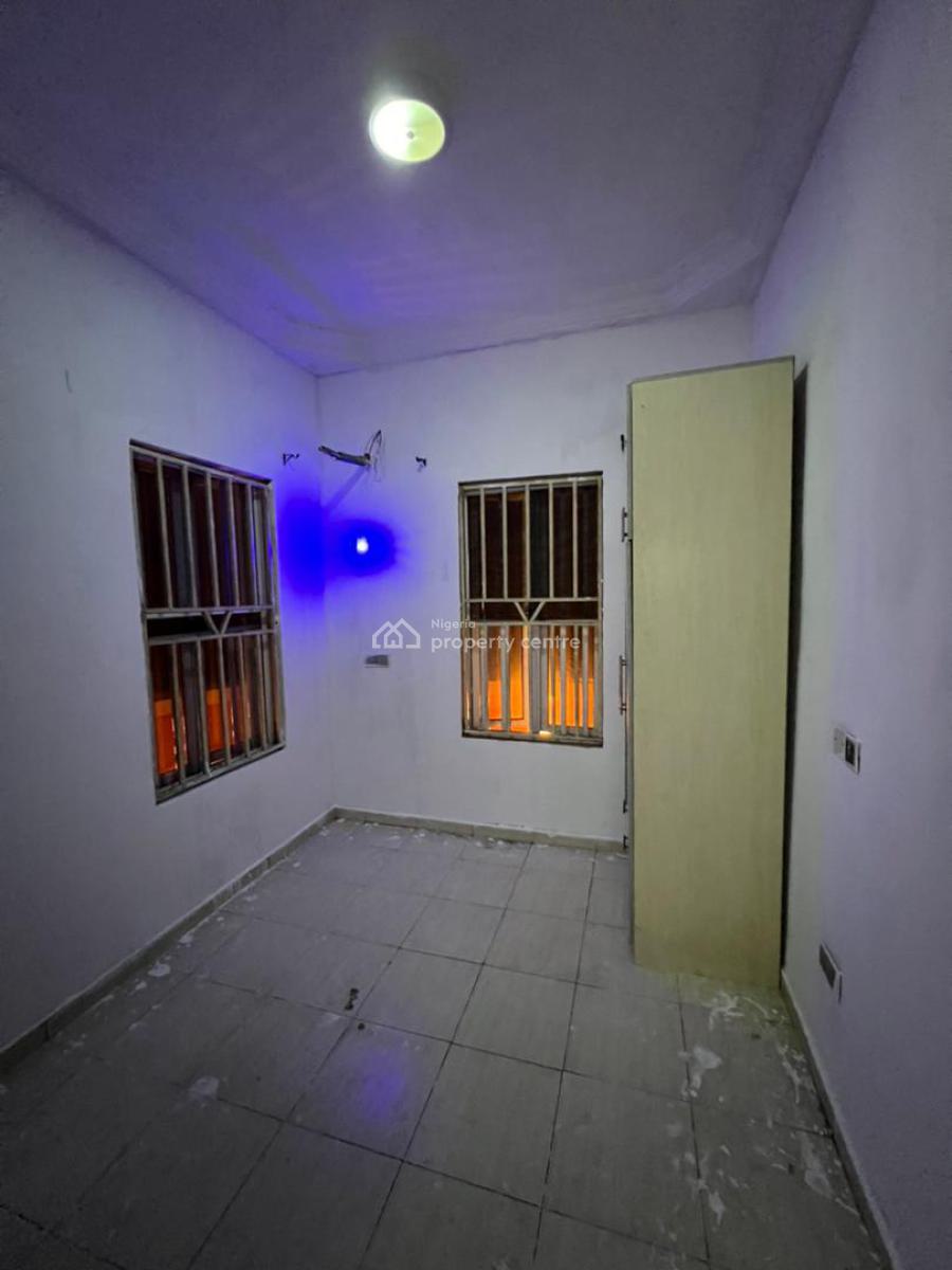 a Luxurious Standard Self Contained Apartment with Standard Shared Kit, Chevron Drive, Lekki, Lagos, Self Contain (single Rooms) for Rent